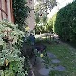 Gabriella Haz * Szolad