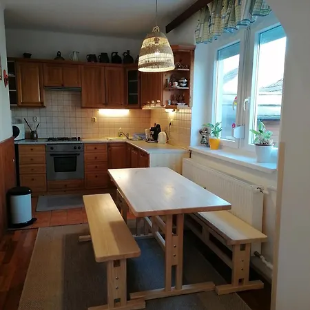 Gabriella Haz * Szolad